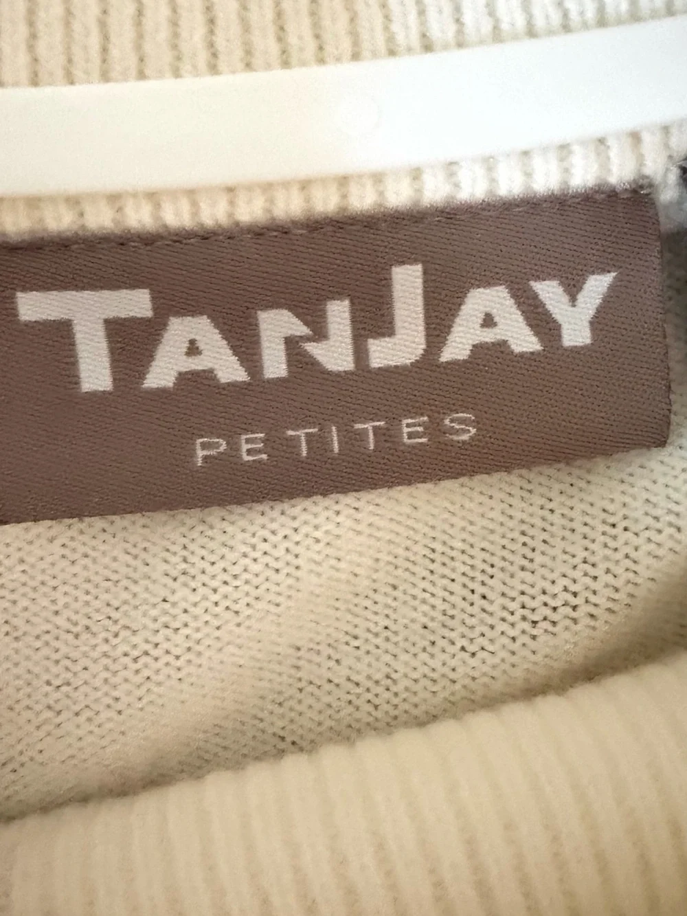 Vintage Cream TanJay Classic Sweater Size Medium